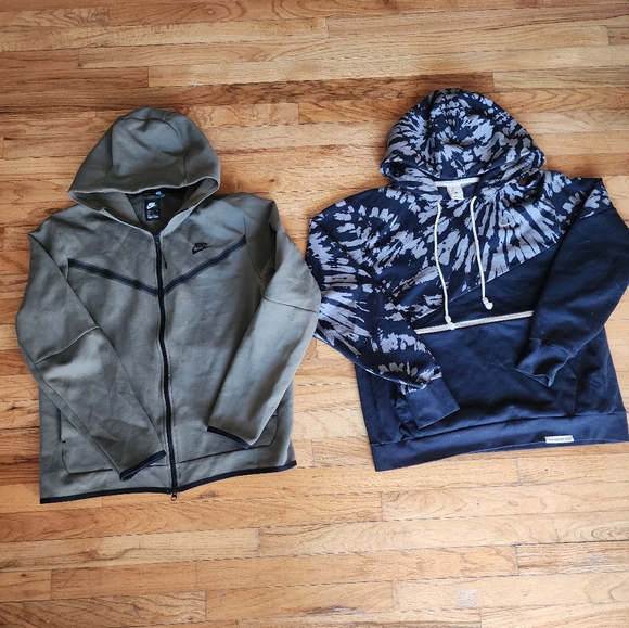 Nike Other - Stylish Hoodies in Black and Olive